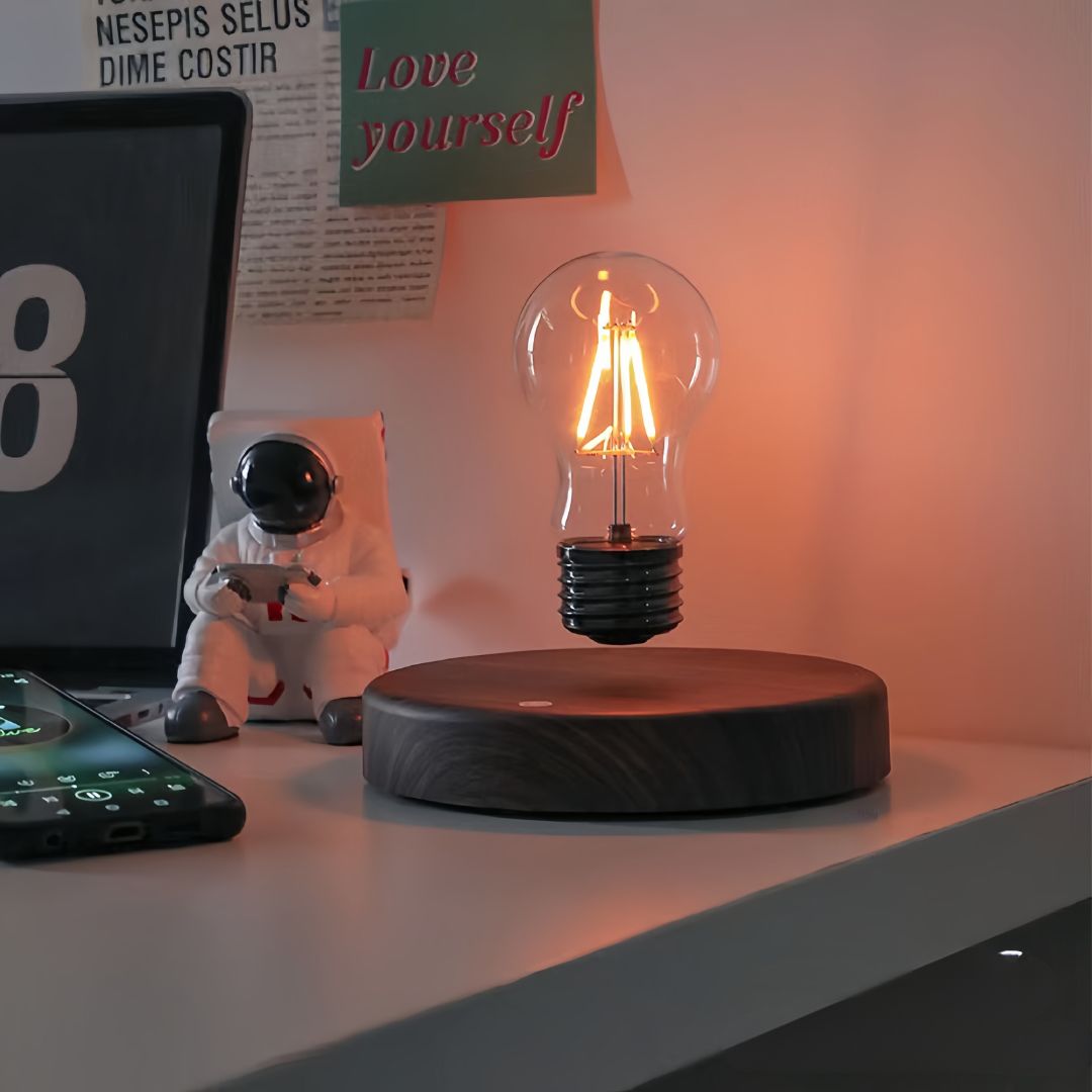 Magic Levitating Lamp: Retro Bulb