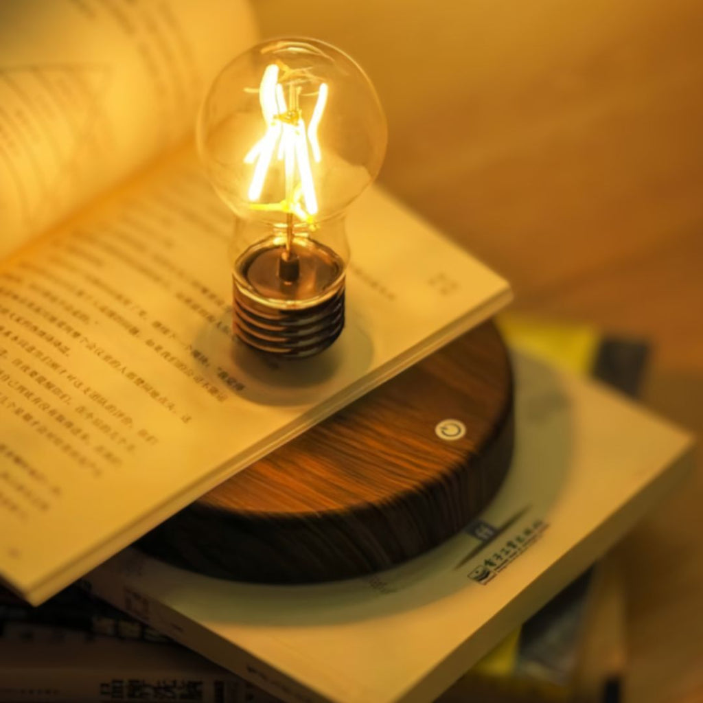 Magic Levitating Lamp: Retro Bulb